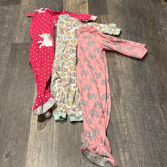 Set of 3 Baby Girl Sleepers - 18M - Picture 1 of 7